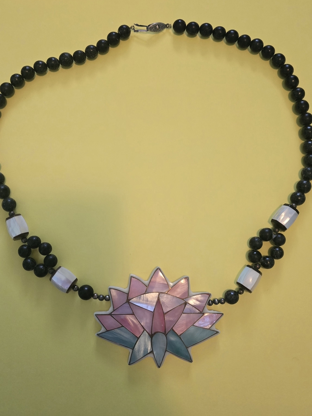Vintage Lee Sands Shell Inlay Lotus Pendant Necklace